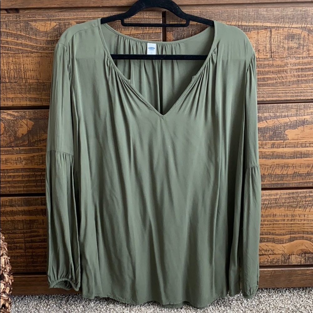 Old navy Hunter green blouse